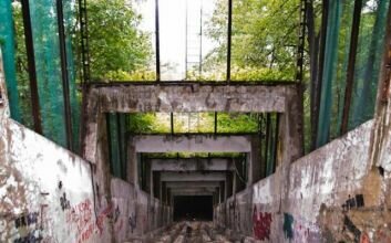 Заброшенный подъемник на Воробьевых горах